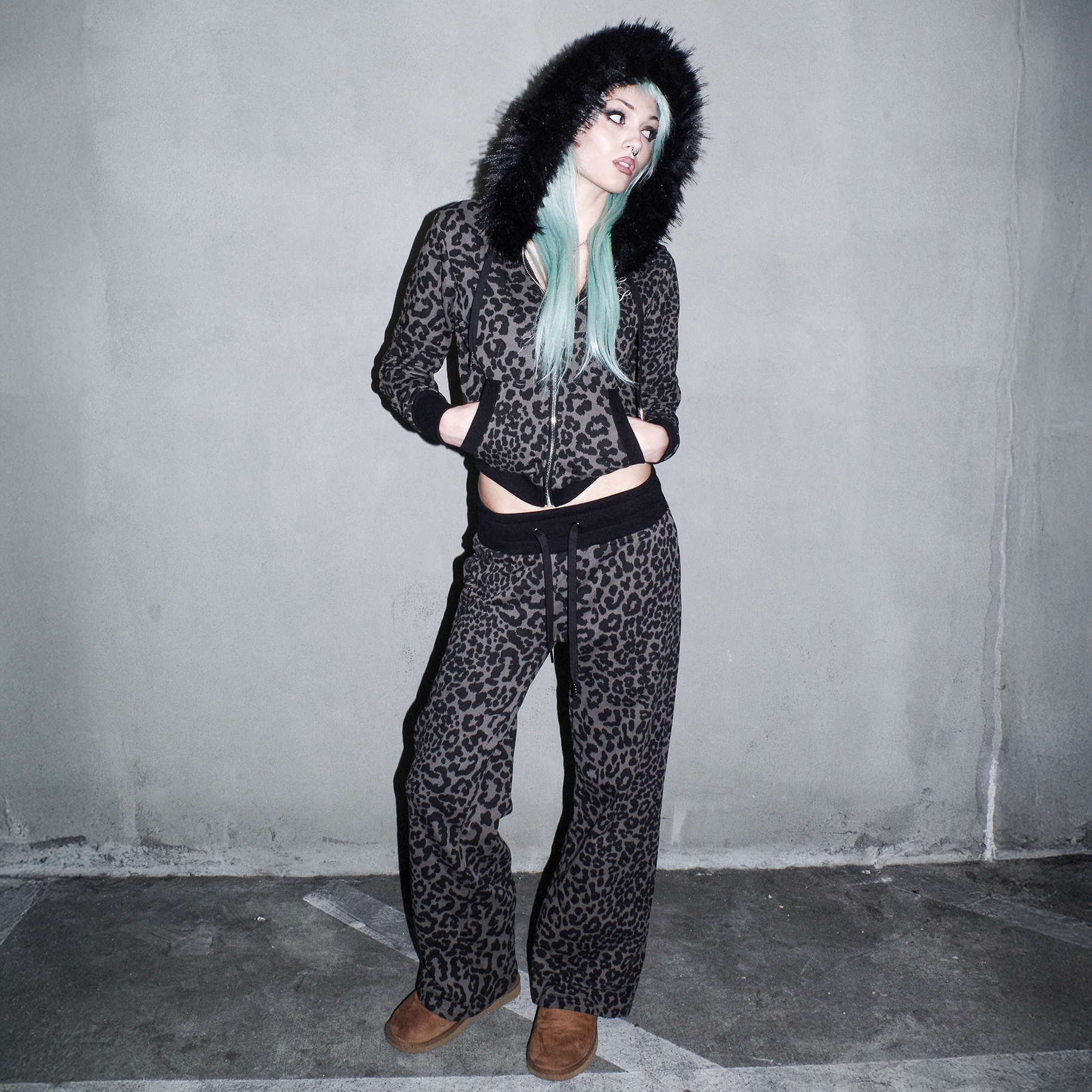 Essential Hoodie - Maneater